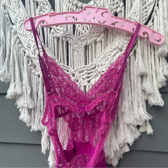 Hot Pink Fishnet Sexy Bodysuit with Stretchy ribbon now in back 🎀 lace - Picture 7 of 8